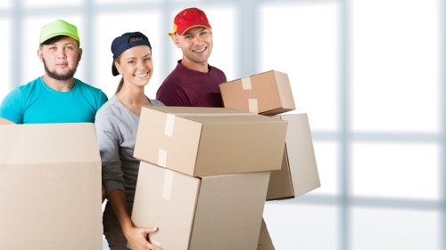 Mobile self storage collection service for homes in Chingford