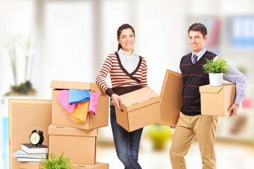 Packing and preparing items for mobile self storage in Chingford